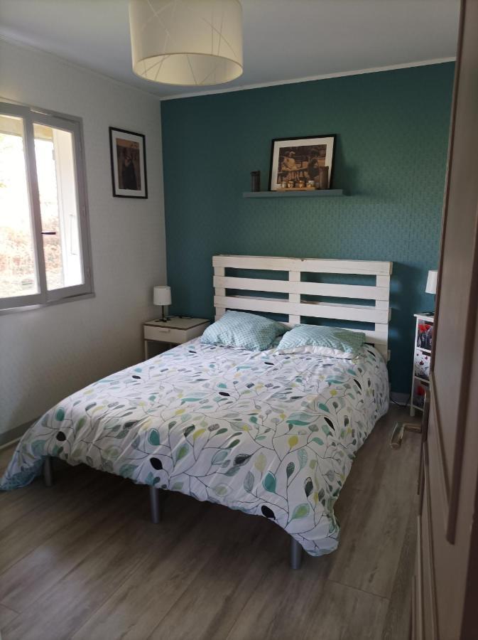 Chalet Deux Chambres Au Calme Saint-Brisson Екстер'єр фото