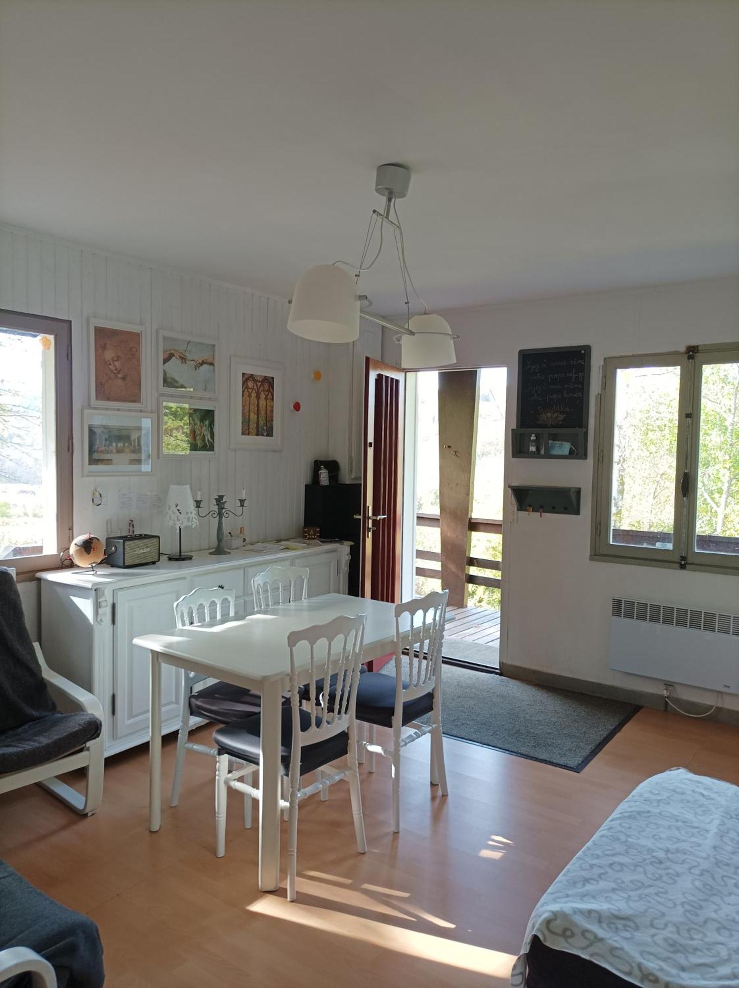 Chalet Deux Chambres Au Calme Saint-Brisson Номер фото